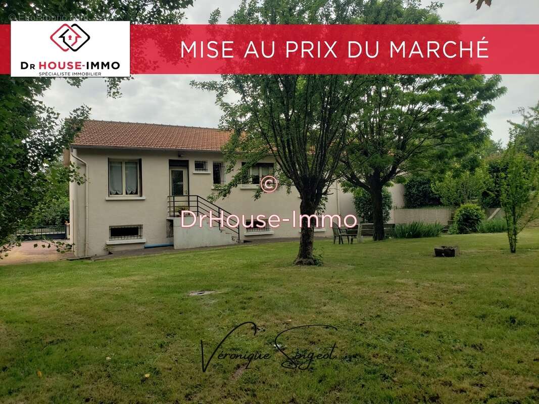 Maison à SAINT-MICHEL-LE-CLOUCQ