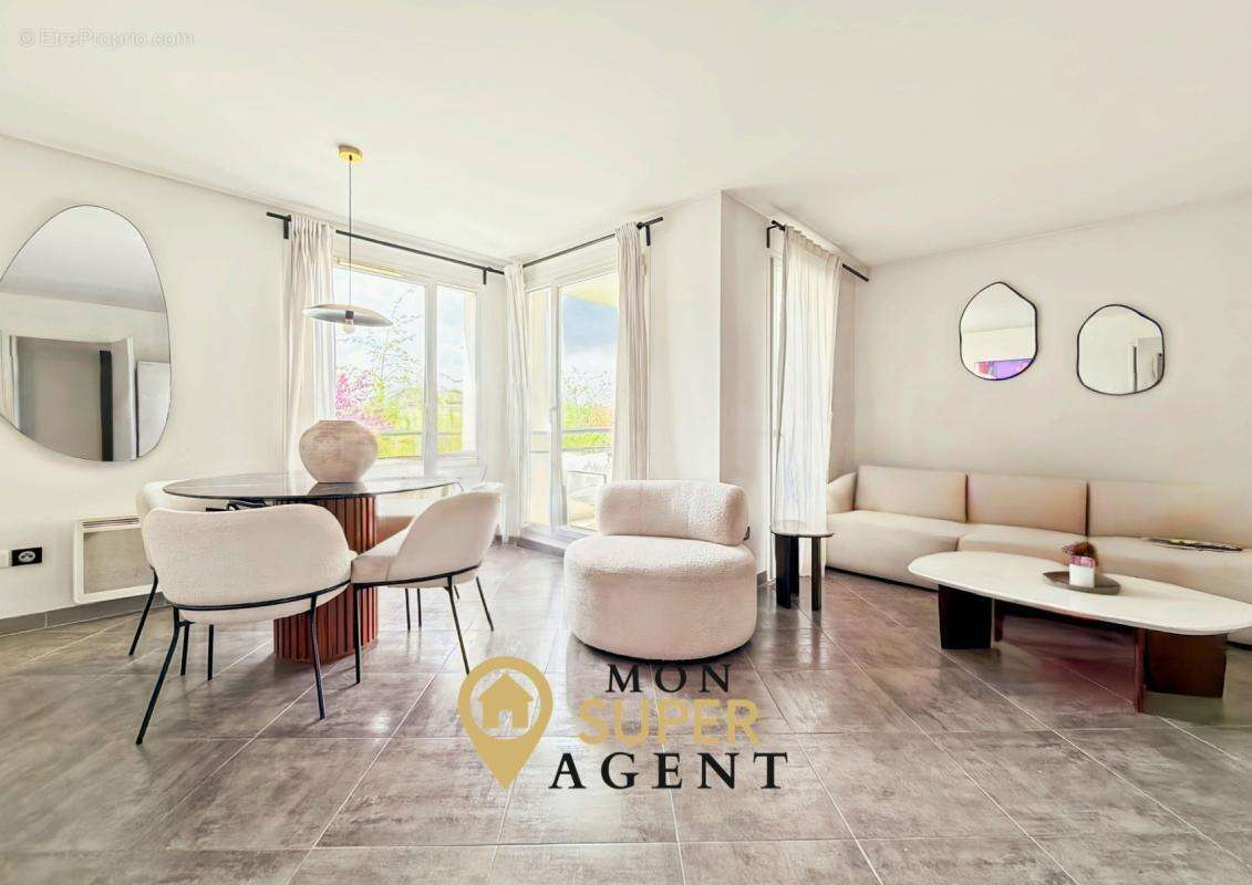 Appartement à DAMMARIE-LES-LYS