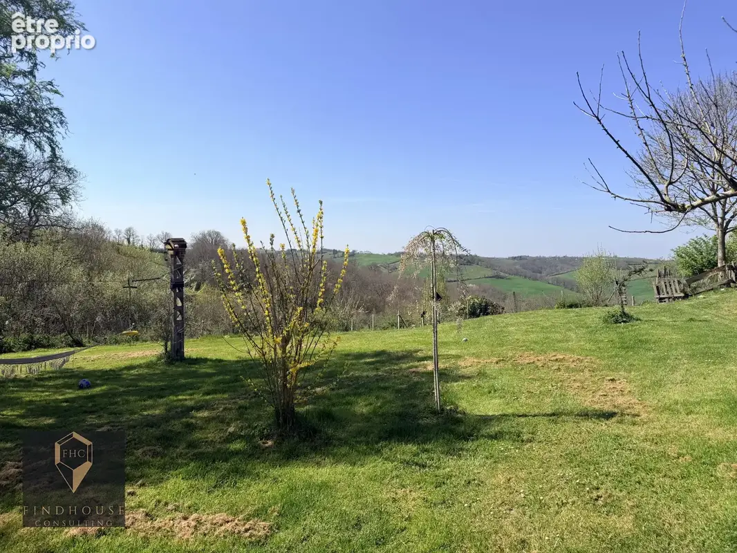 Maison t7 - 347 m2 - jardin - bois - dépendances - photo 18
