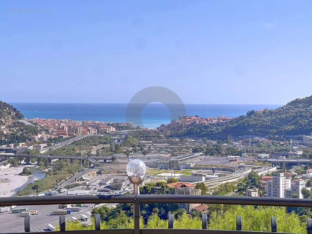 Appartement à MENTON