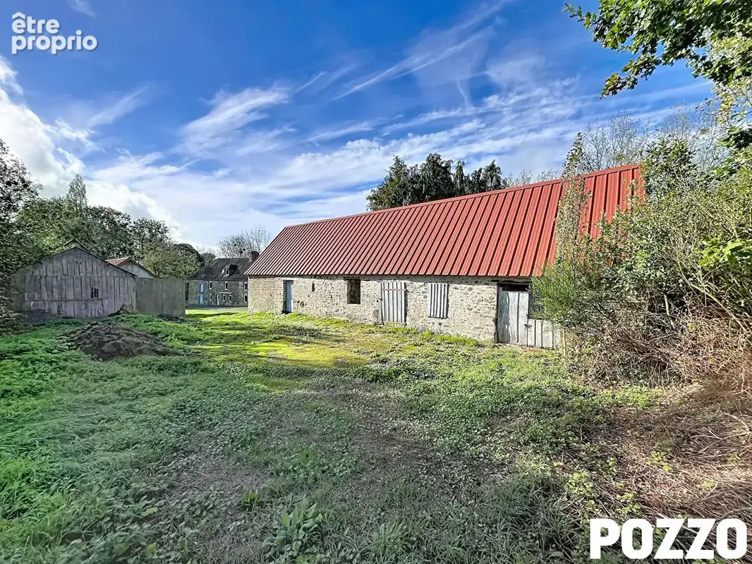A vendre. guilberville. maison  en pierres de 200 m² avec plus de 3 ha et dependances. - photo 6