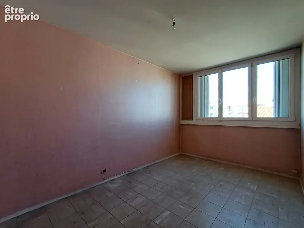 Appartement Lyon 8 -Monplaisir- T4 de 65.77 m2 - photo 6
