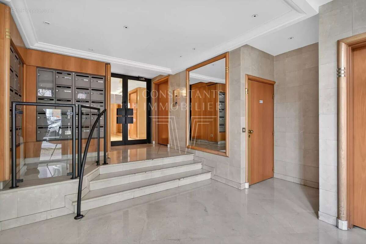 Appartement à LEVALLOIS-PERRET