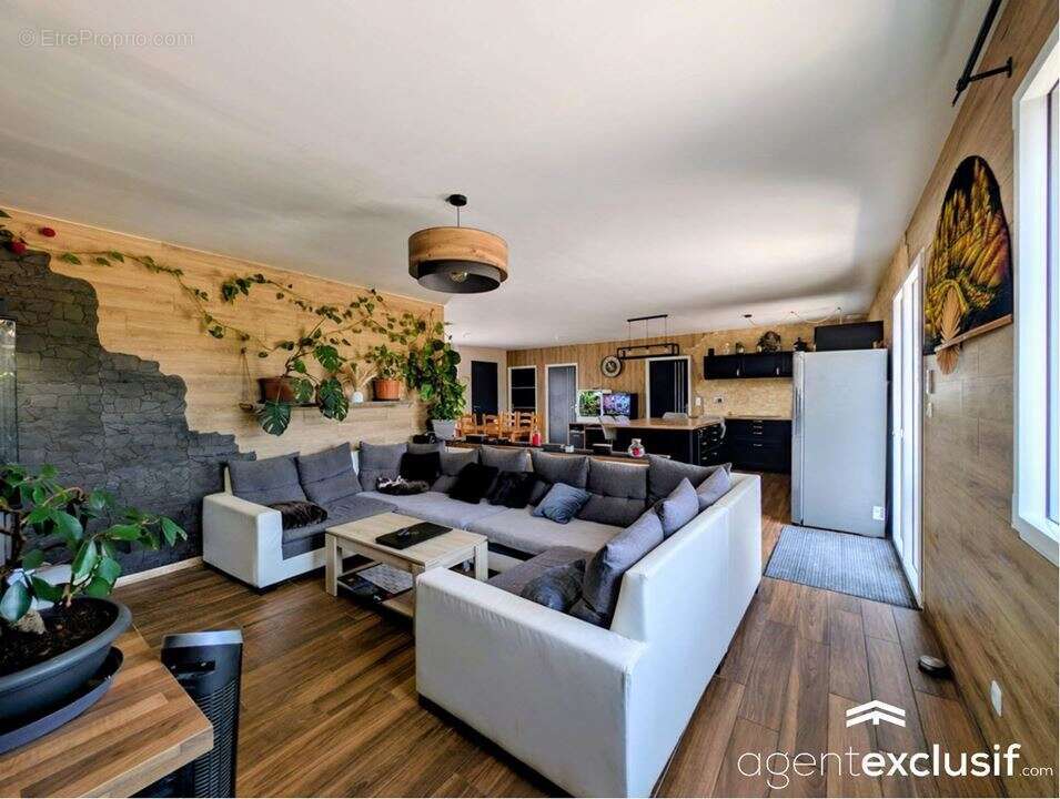 Maison 157 m² à Nadaillac  - photo 5