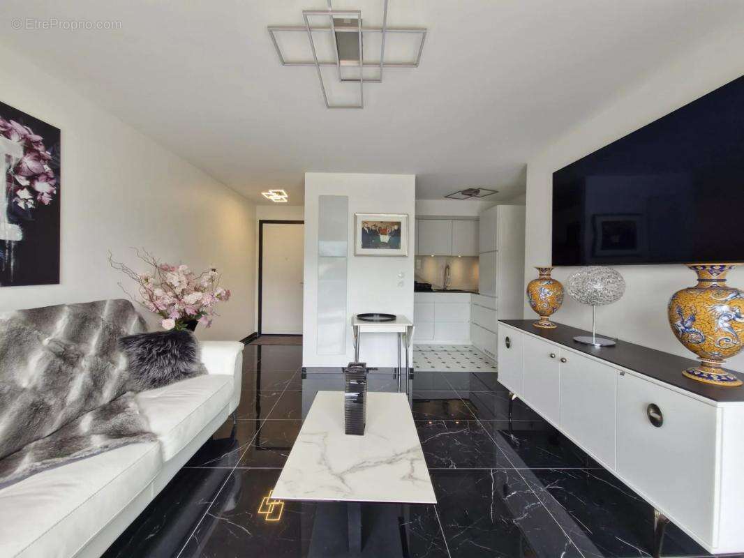 Appartement à LE BOURGET-DU-LAC