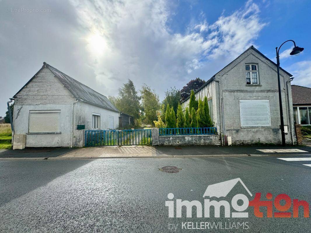 Commerce à FEUQUIERES-EN-VIMEU