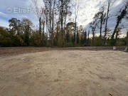 Terrain à MONTFORT-L&#039;AMAURY