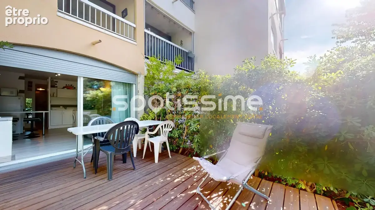 Le Cap d'Agde, Mont Saint-Martin, studio cabine en rez-de-jardin,Terrasse, parking privé - photo 23