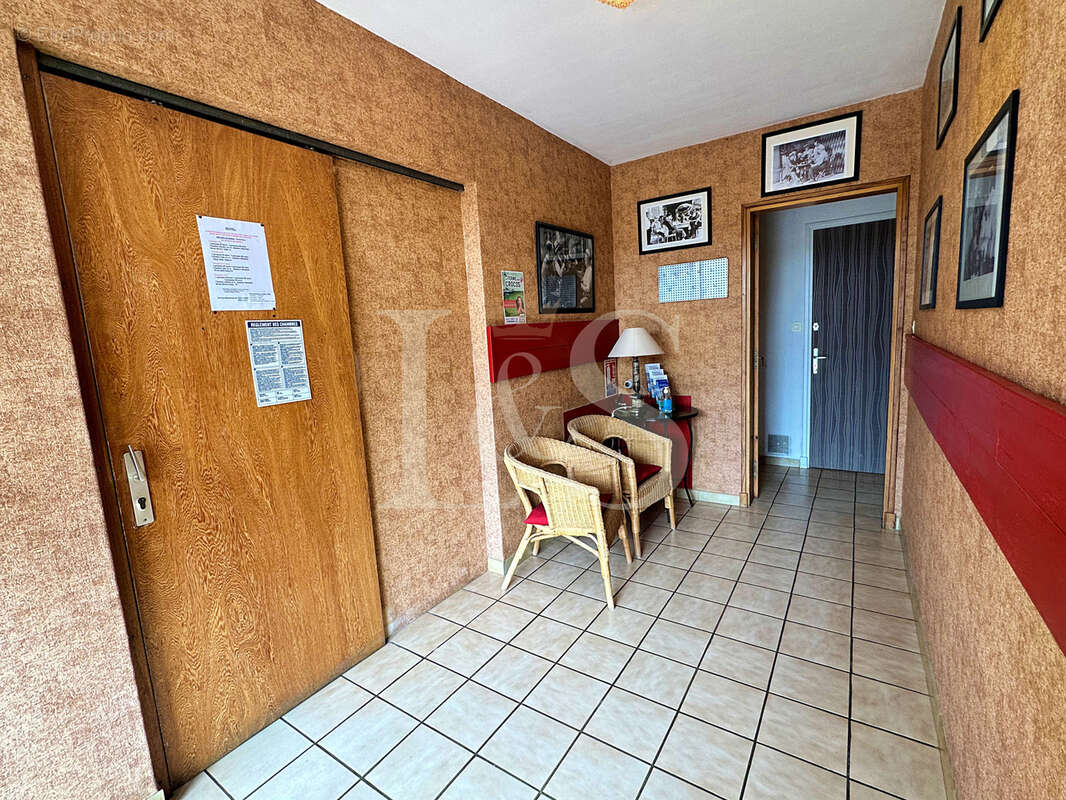 Appartement à SUZE-LA-ROUSSE