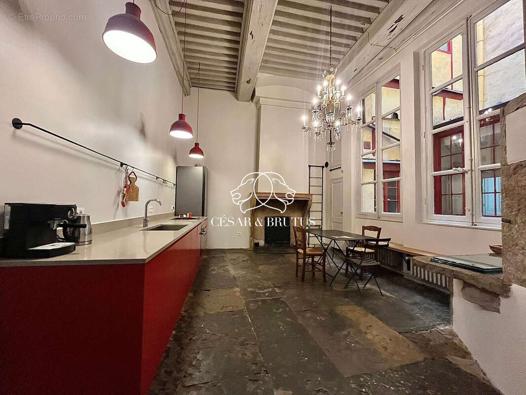 Appartement à LYON-5E