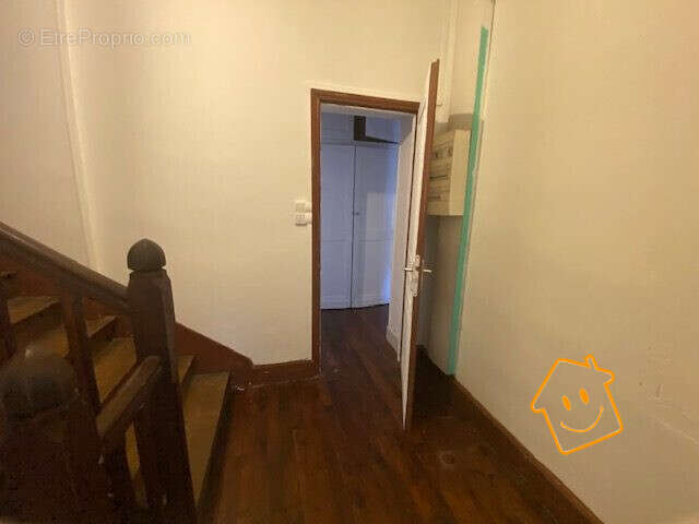 palier 1er - Maison à BOURGES