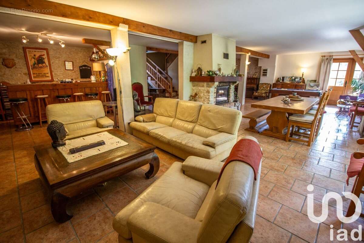 Photo 5 - Maison à MONTEREAU-FAULT-YONNE