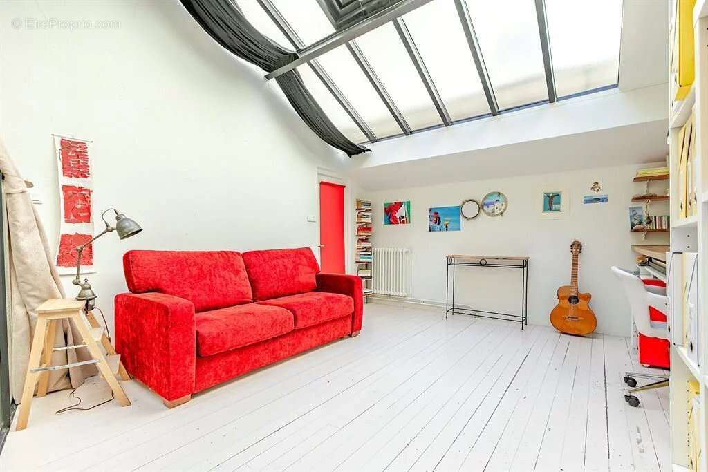 Appartement à PARIS-10E