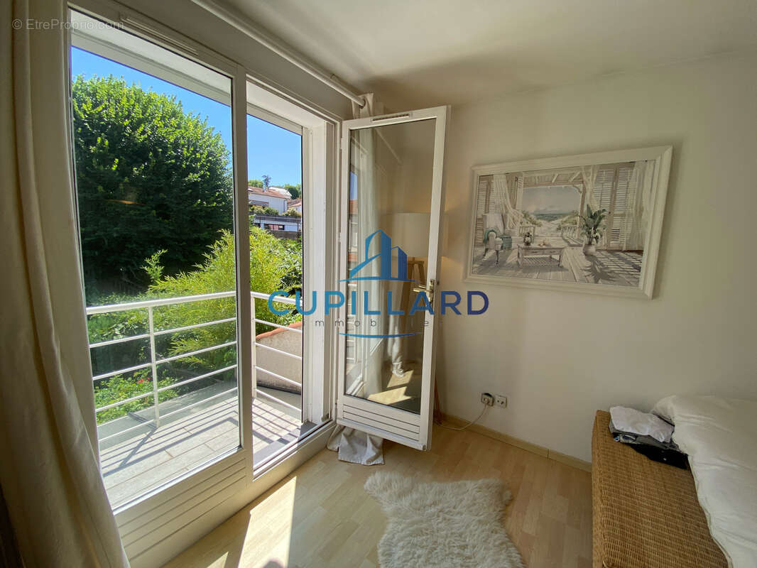 Maison T5 - 97m2 - Véranda - garage - secteur Marcombes - photo 22