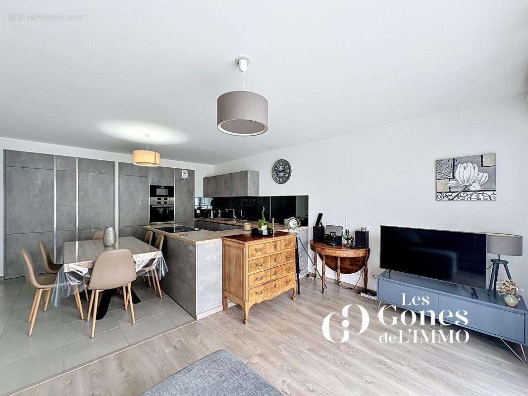 Appartement à CRAPONNE