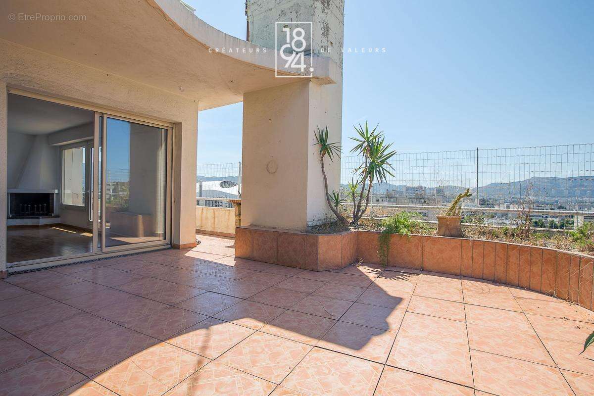 Appartement T3 à vendre Marseille 8e (13008)  100 m²  Toit Terrasse Dernier étage Carré d'Or - photo 7