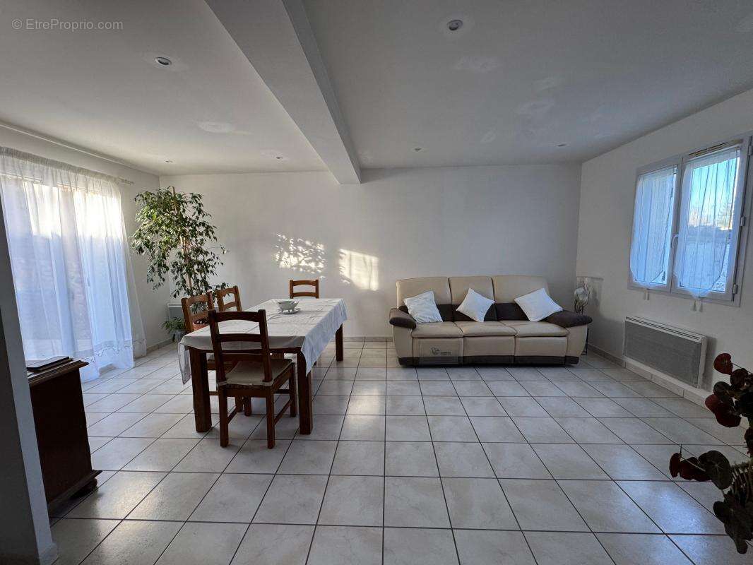 Maison à COLOMBIER-SAUGNIEU