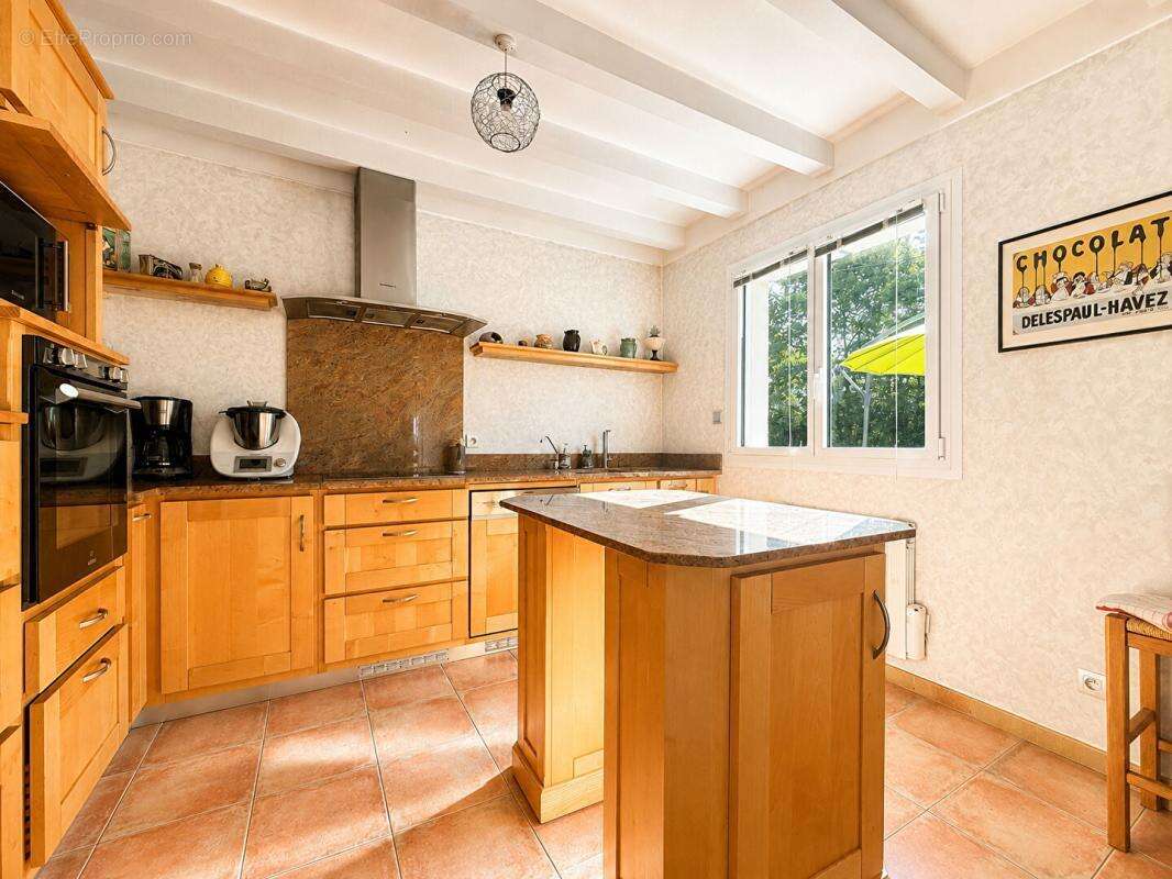 Maison rénovée sur 2 ha avec box chevaux - Secteur Mamers - photo 6