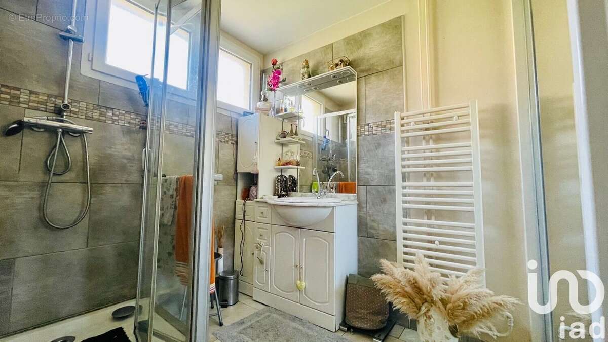 Photo 8 - Appartement à LA VALETTE-DU-VAR