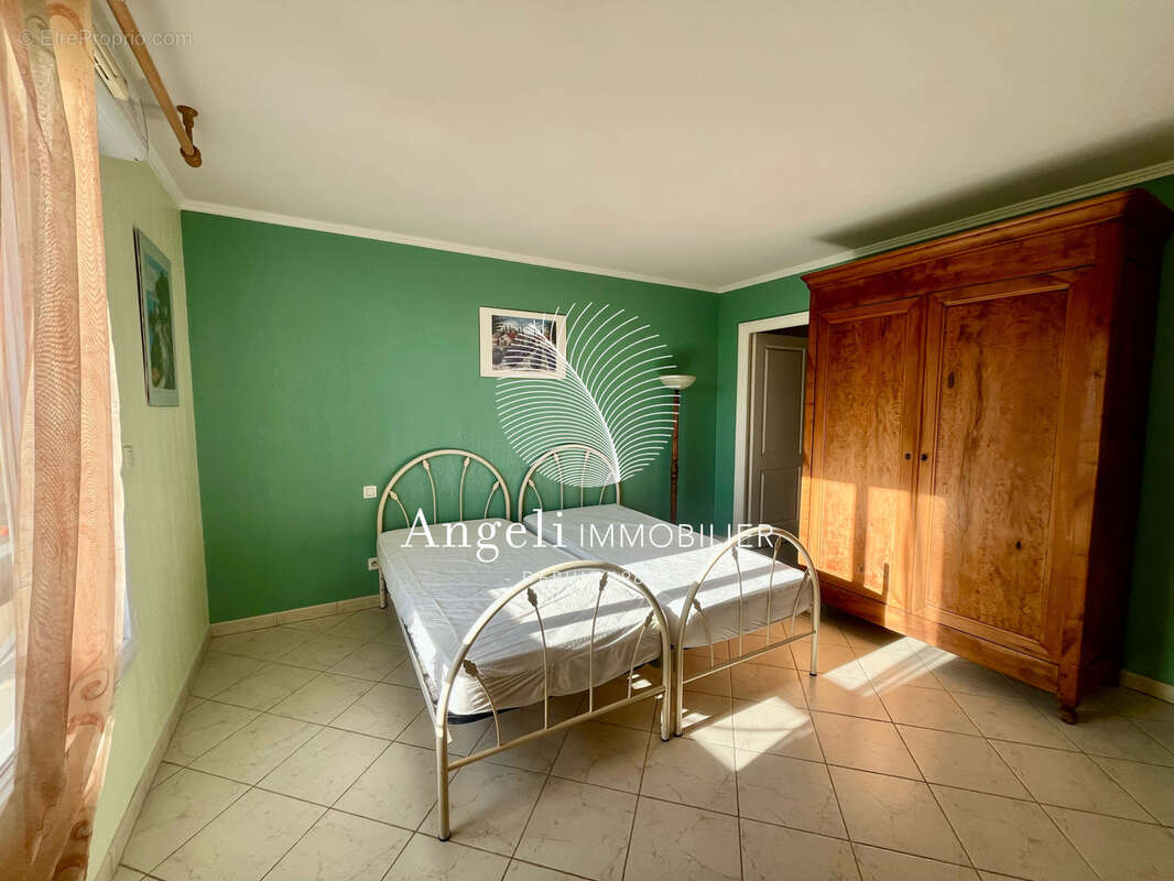 Appartement à FREJUS