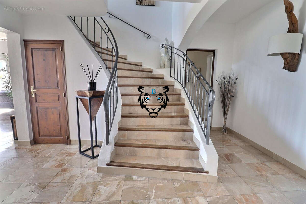 Maison à DRAGUIGNAN