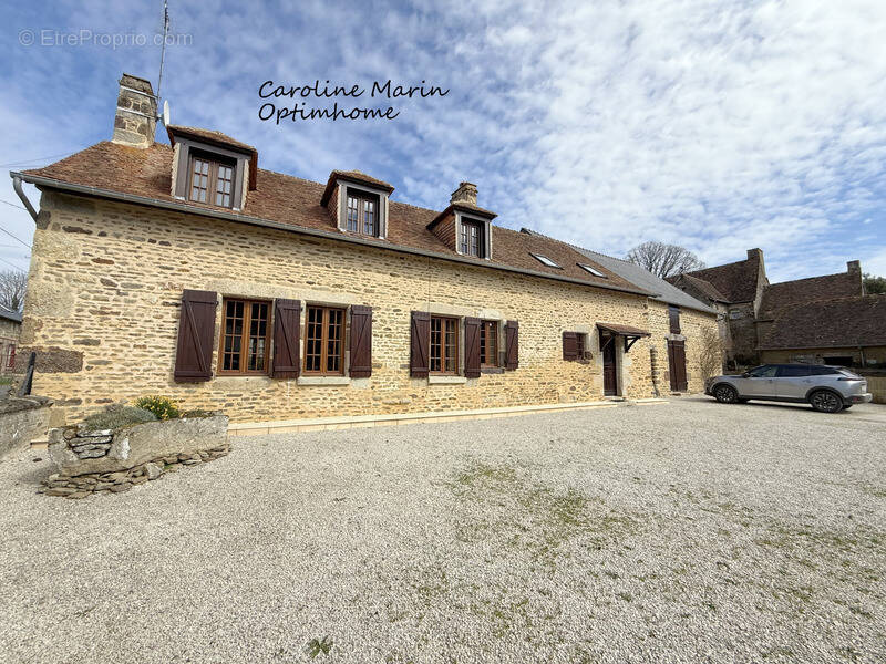 Maison à CHAMPFREMONT