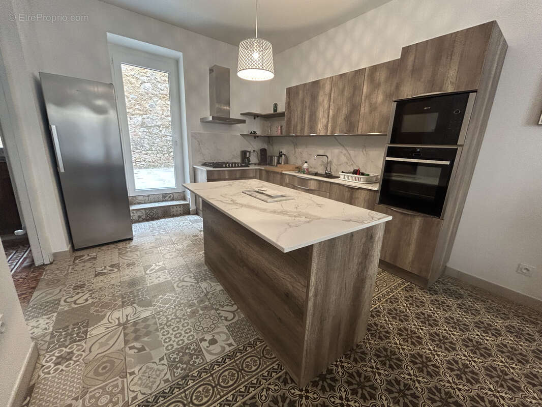 Maison de maître - 188 m2 - 6 pièces - photo 7