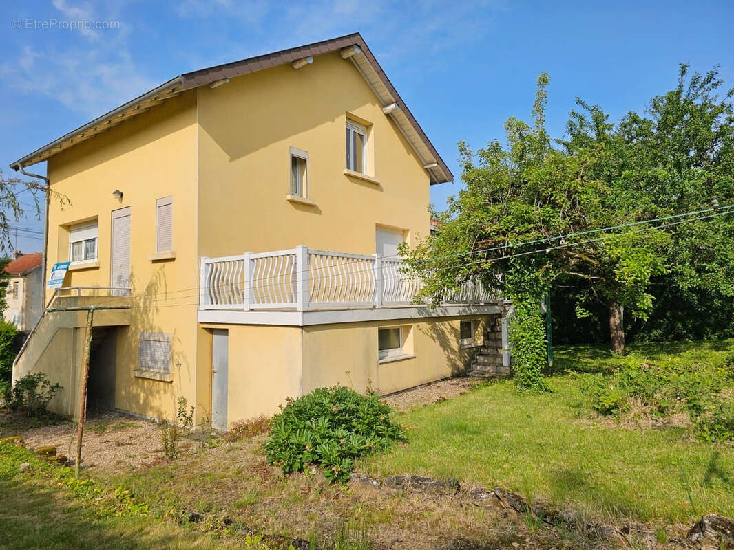 Maison à AUDUN-LE-ROMAN