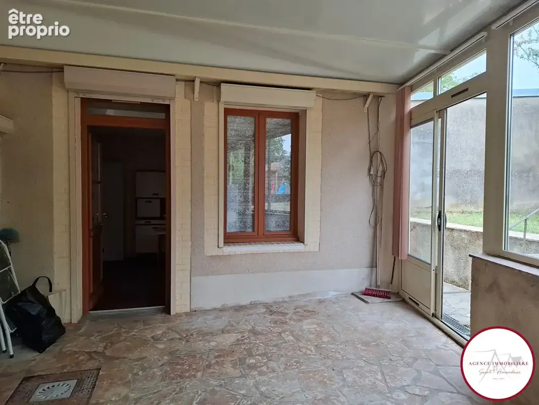 Maison de plain-pied Ainay Le Chateau 03 - photo 6