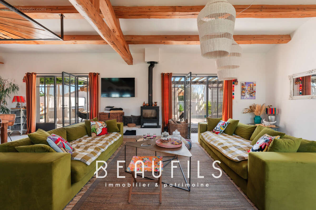 Exclusivité. Villa méditerranéenne aux Saintes Maries de la Mer - photo 17