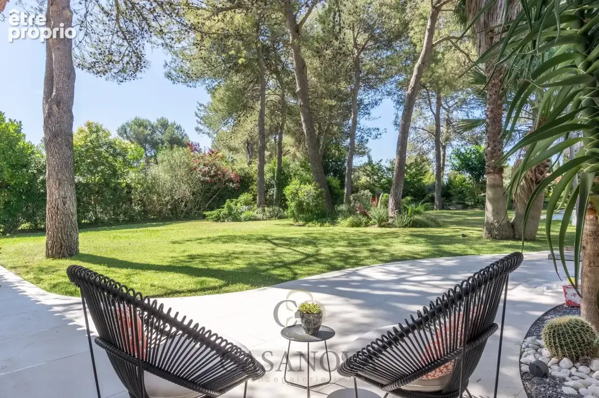 Co-exclusivité. Villa d'Exception au Cur d'un Domaine Prisé - photo 17