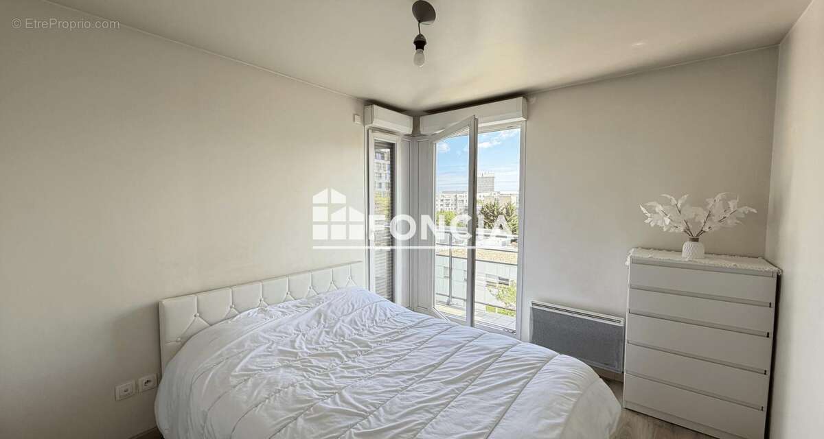 Appartement à NANTERRE
