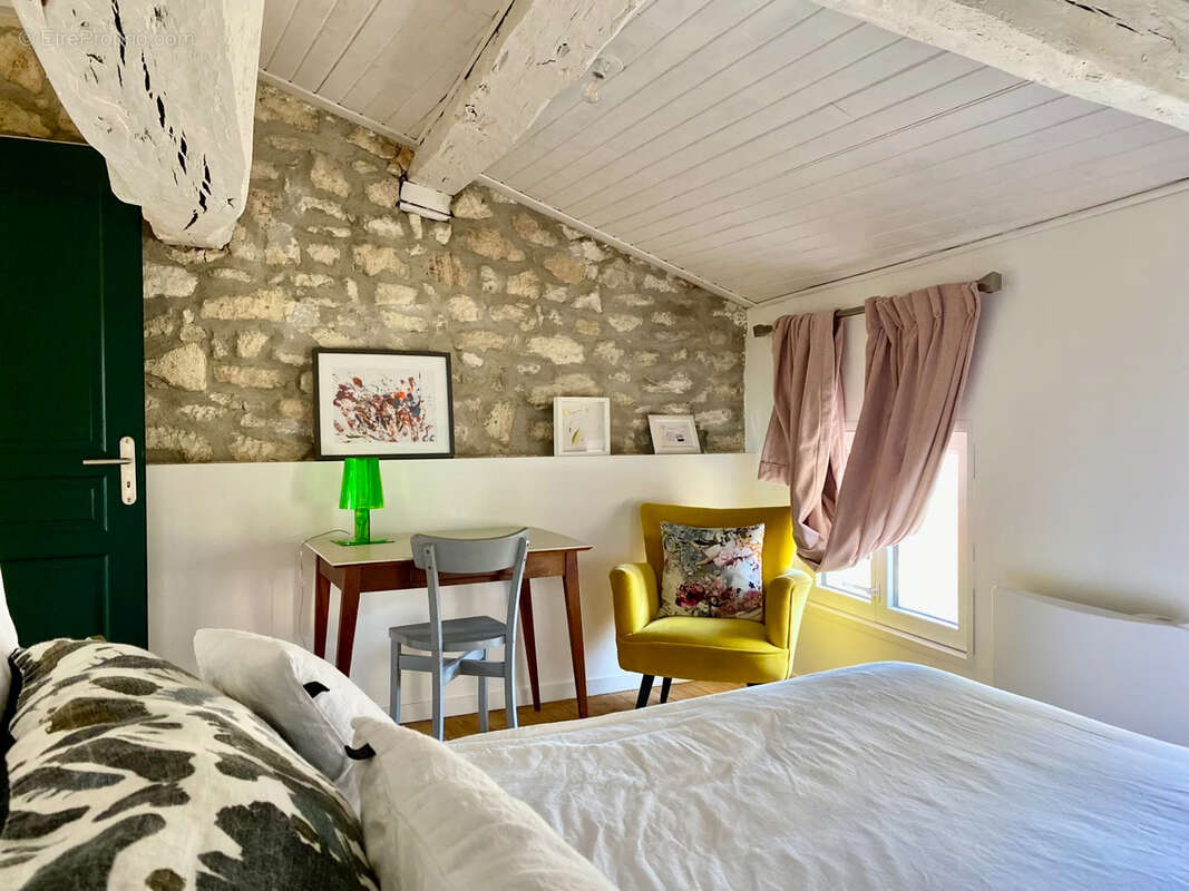 Maison à SAINT-EMILION