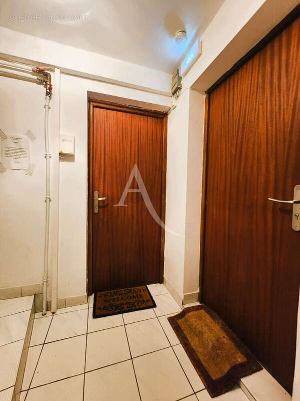Appartement à SAULX-LES-CHARTREUX
