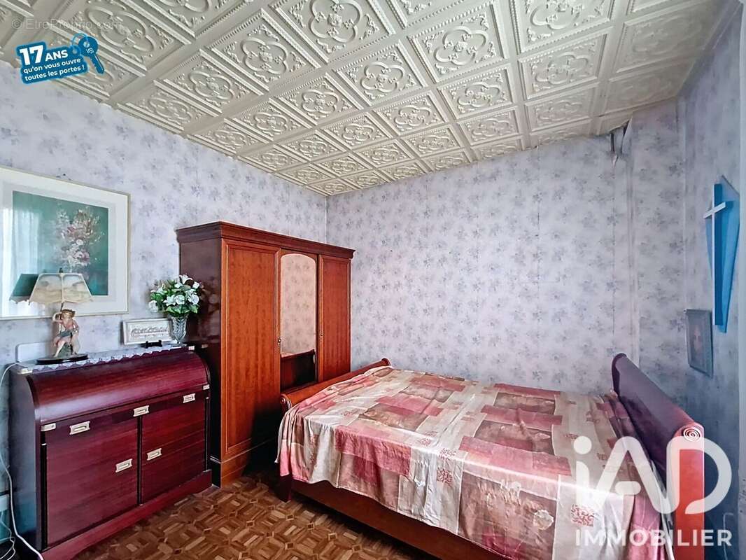 Maison 70 m² à Saint-Denis  - photo 9