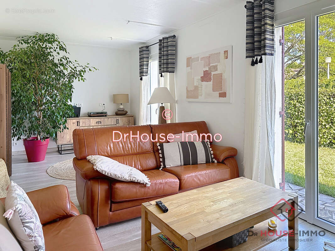 Maison à RAZAC-SUR-L&#039;ISLE