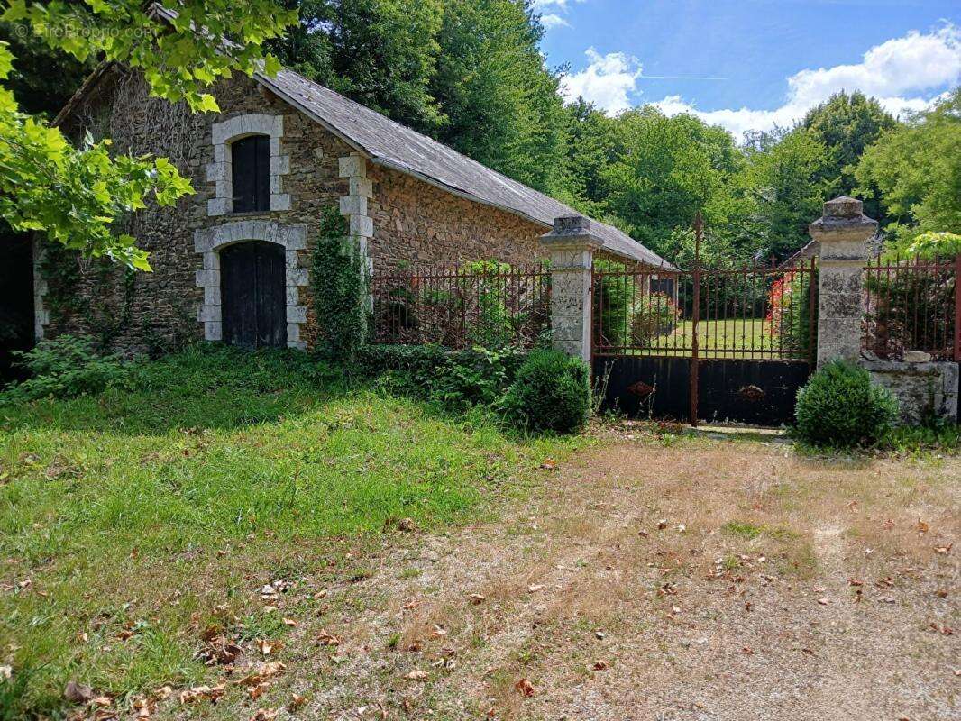 Maison à LA COQUILLE
