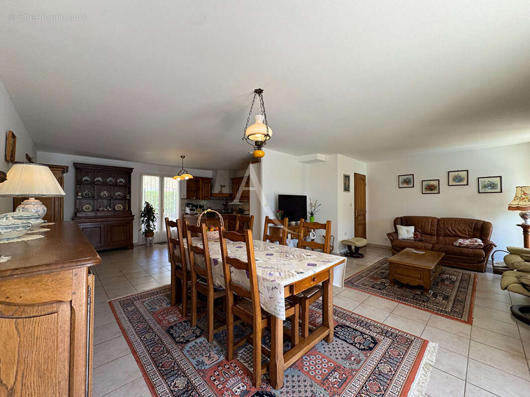 Labessiere-candeil. maison de +/- 131 m² - photo 2