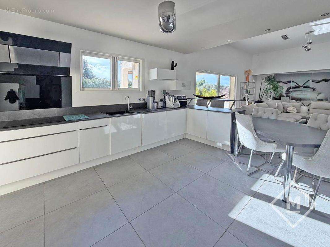 Maison à SEPTEMES-LES-VALLONS