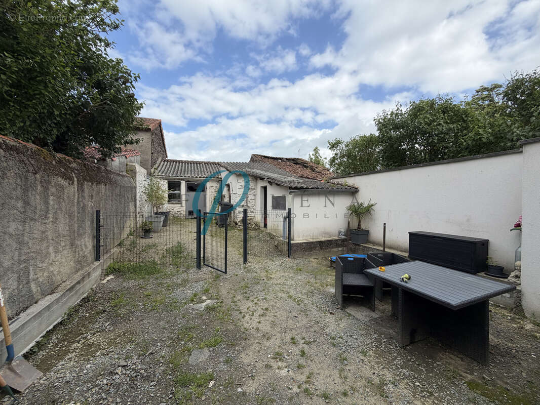 Maison à LE FIEF-SAUVIN