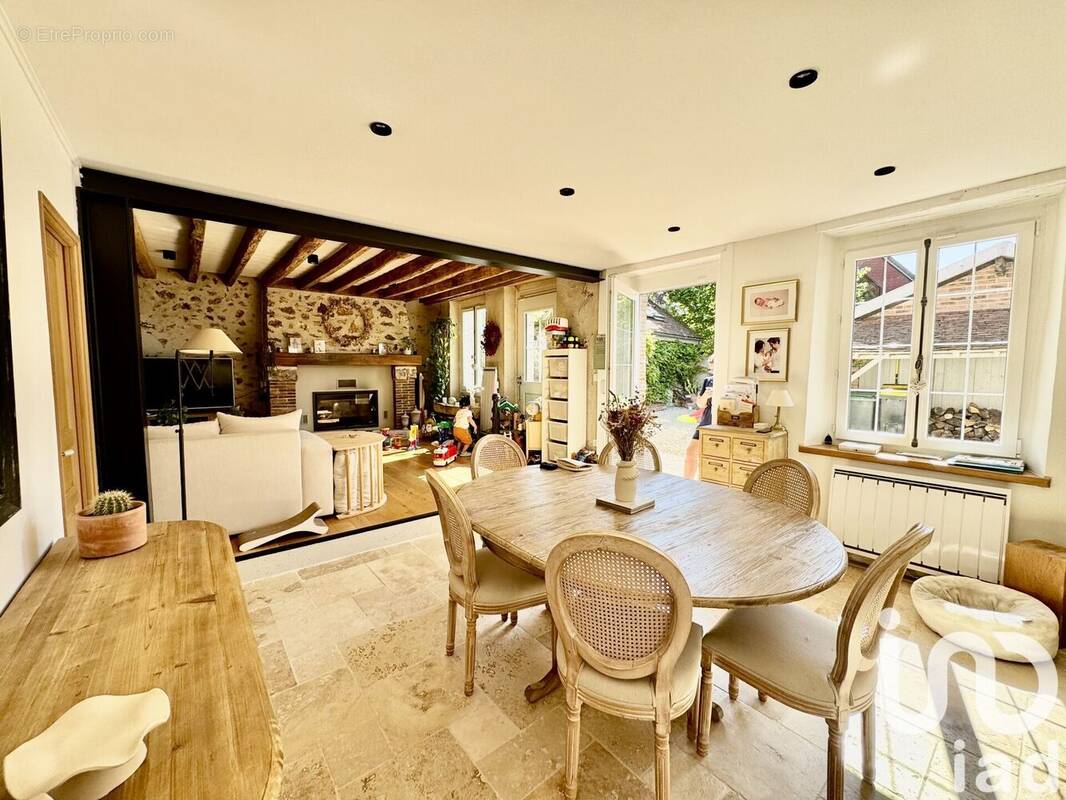 Photo 1 - Maison à MONTMIRAIL