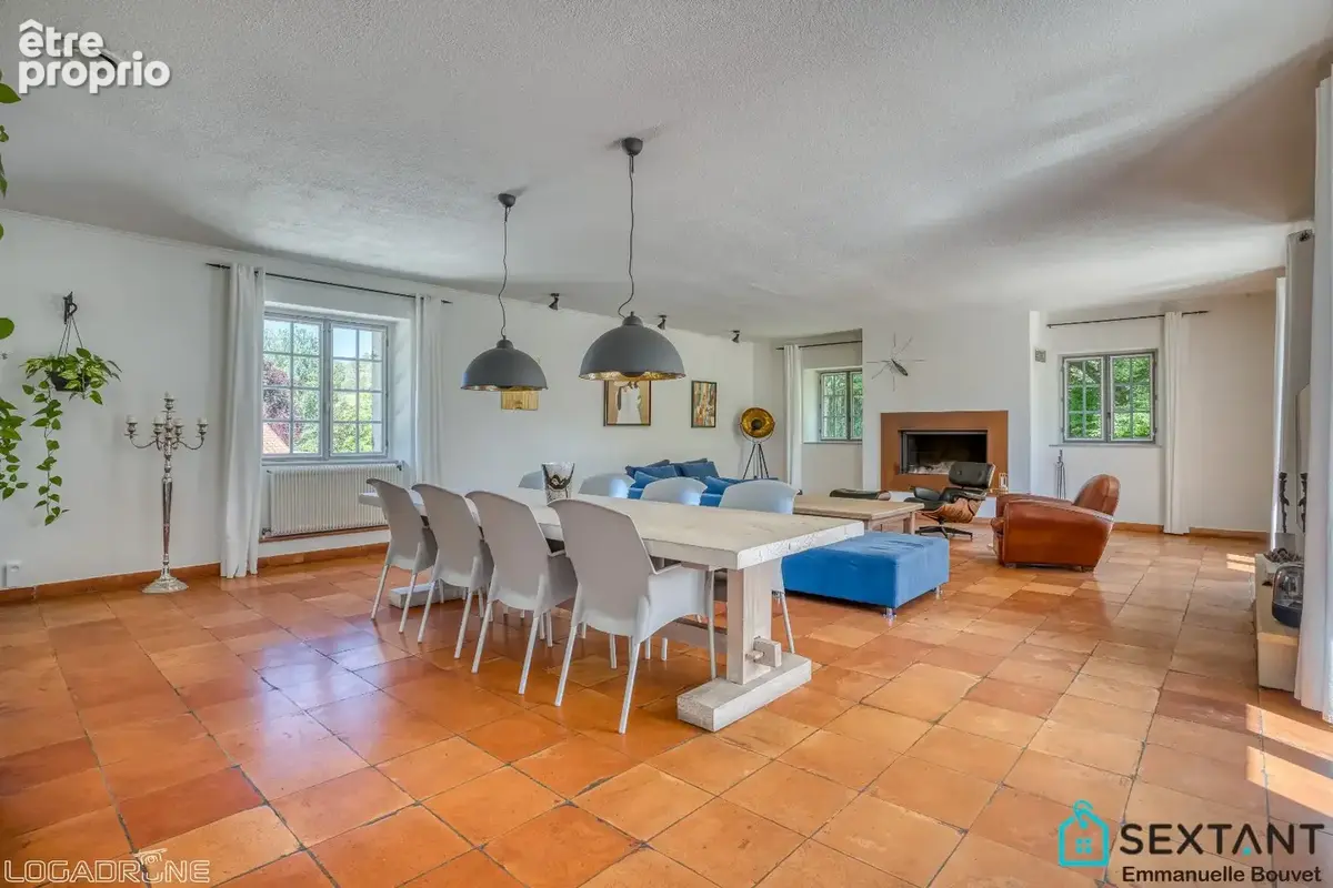 A 15 min de Bergerac, superbe propriété en pierre rénovée sur plus de 3 HA, 4 habitations, grange, superbe espace piscine - photo 19