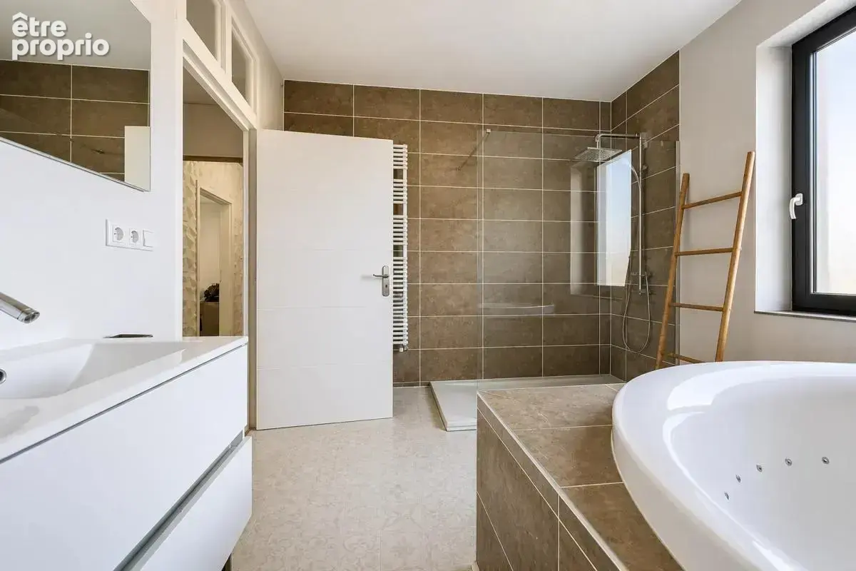 Maison de 8 pièces de 197,6 m² à Yutz - photo 8