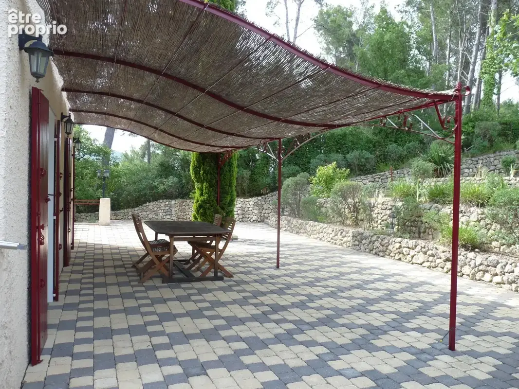 Villa type 4, 103m², 3 chambres, garage, jardin clos - photo 2