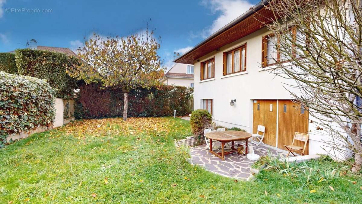 Maison à MONTFERMEIL