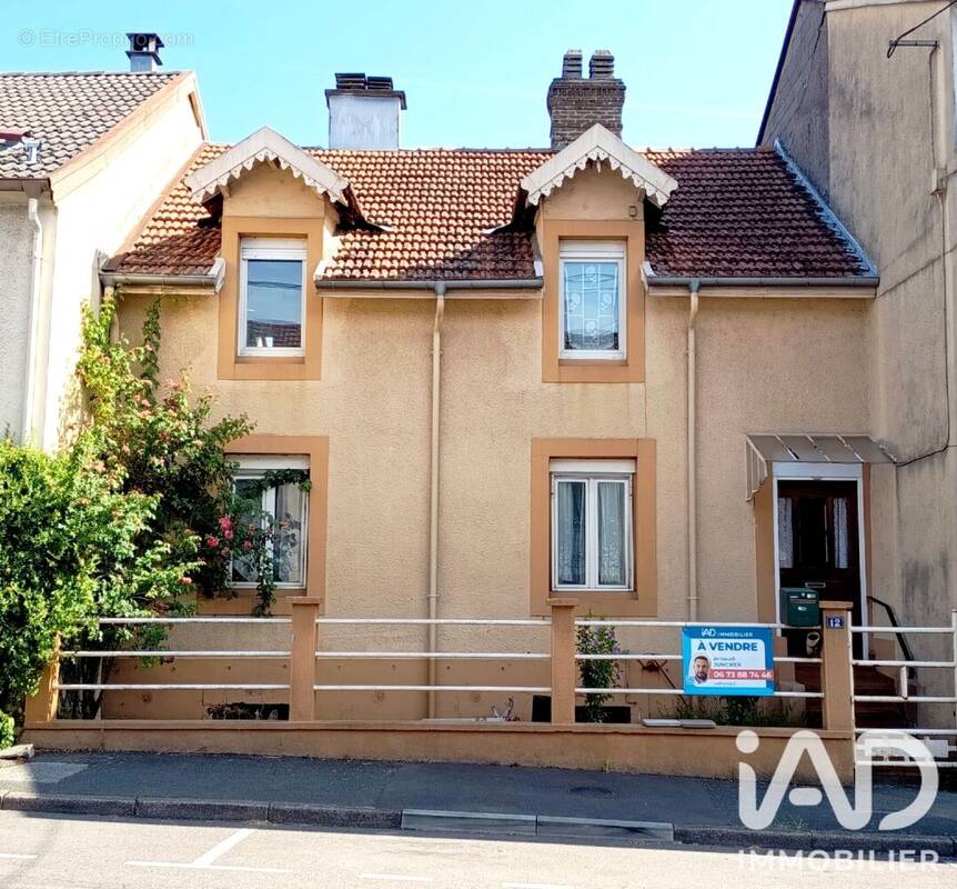 Photo 1 - Maison à SAINT-LOUP-SUR-SEMOUSE