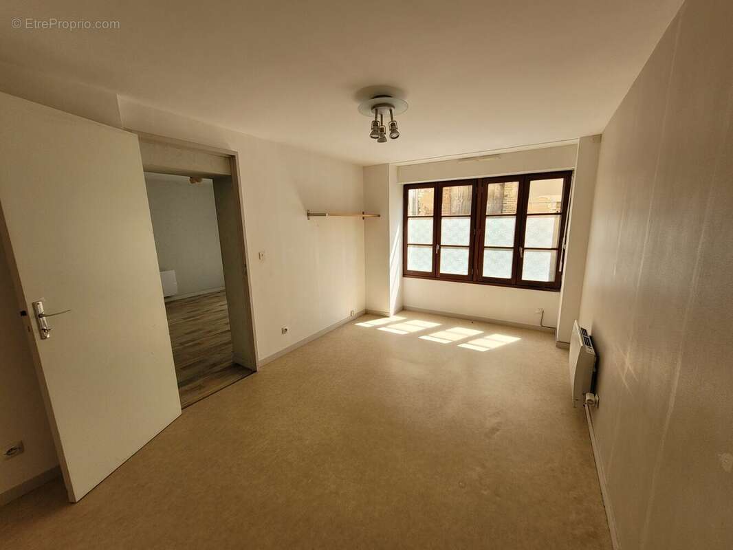 Appartement à MOUTIERS-AU-PERCHE