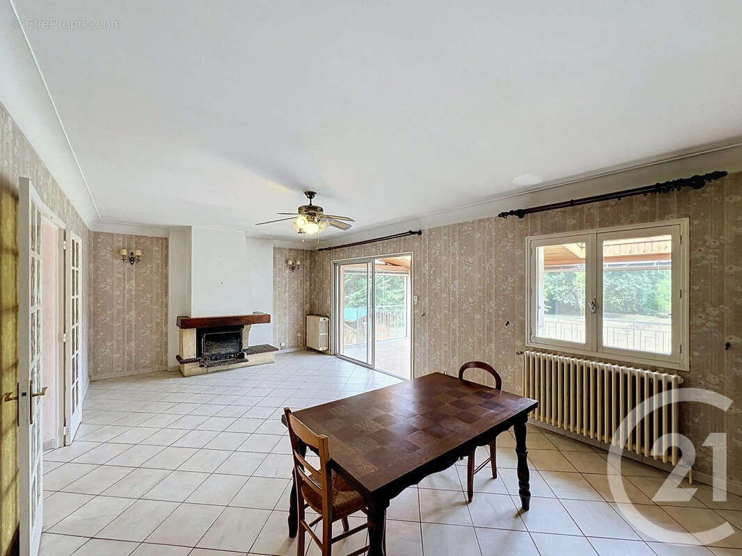 Maison 106 m² à Pavie  - photo 11