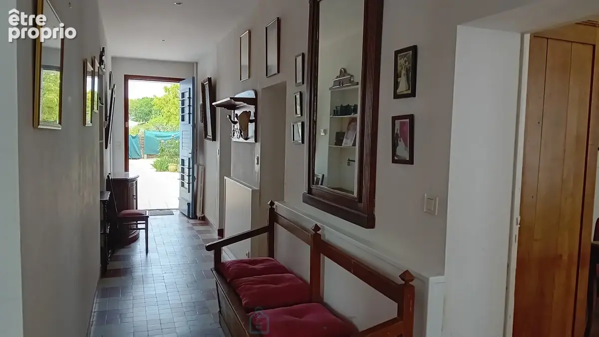 Grande maison familiale de  6 chambres sur 1200 m² de terrain avec piscine - photo 4
