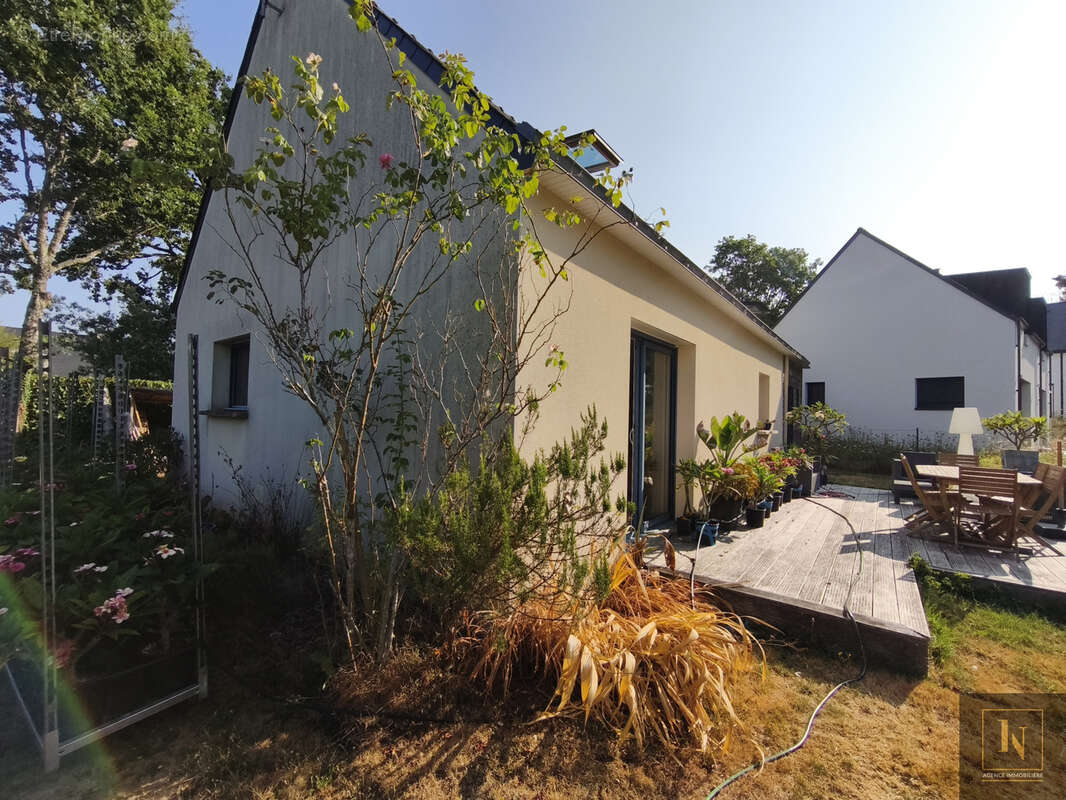Immo-Vannes - Le Gorvello - 6 pièces - 4 chambres  - 107 m2 Hab - 140 m2 Sol- Parcelle 520 m2 - photo 13